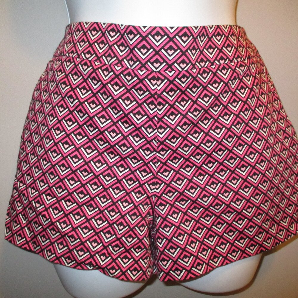 New Express Women's Size 4 Dressy Shorts Mid Rise Small Flat Pocket Side Zip W29
